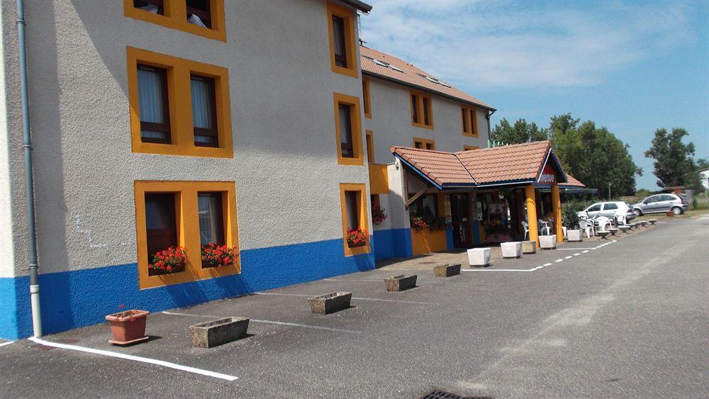 Brit Hotel Essentiel Moulins Avermes Exterior foto